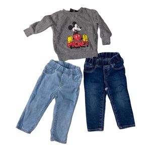 Adorable Baby Gap and Mickey outfit bundle - 12mo
